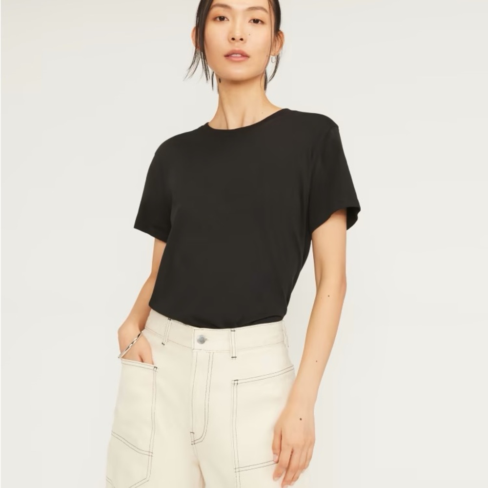 Everlane The Organic Cotton Box-Cut Tee Black Extra Small